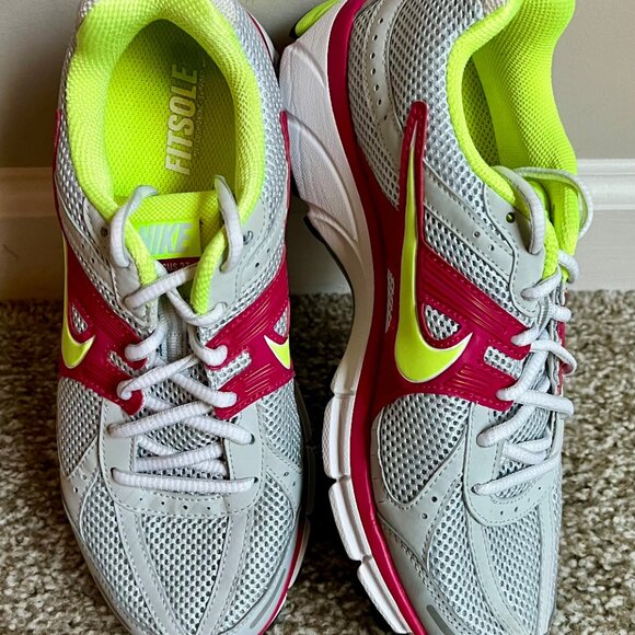 Women's Nike Pegasus 27 Running Shoes, Size 8.5 - Picture 2 of 5